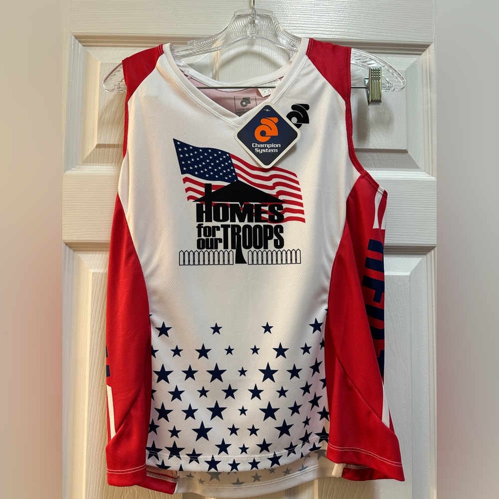 Homes For Our Troops Patriotic Singlet Tank Women’s Medium Red White Blue NWT